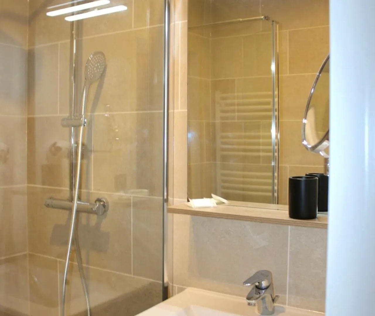 Les Appart'Hotels De La Fontaine Autoire